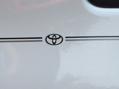 Toyota Camry Corolla Rav4 Tundra Tacoma 4Runnner Highlander vinyl pinstripe emblem stripe logo decal graphic