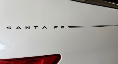 Hyun Elantra Sante Fe Accent Tucson Sonata vinyl pinstripe emblem stripe logo decal graphic