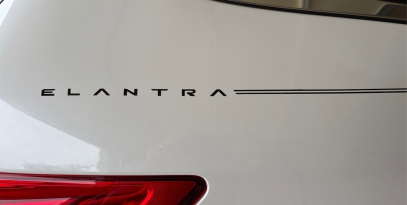 Hyun Elantra Sante Fe Accent Tucson Sonata vinyl pinstripe emblem stripe logo decal graphic