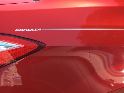 Toyota Camry Corolla Rav4 Tundra Tacoma 4Runnner Highlander vinyl pinstripe emblem stripe logo decal graphic
