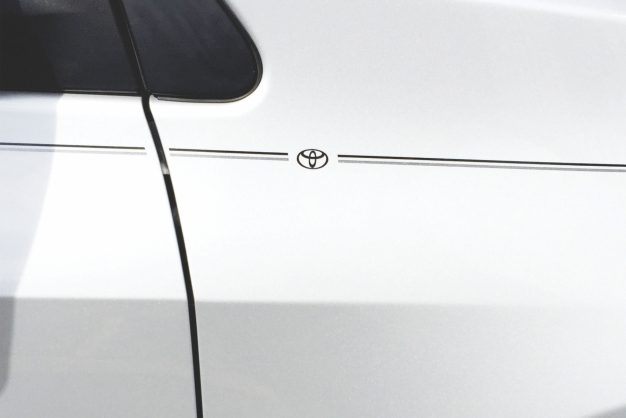 Toyota vinyl logo emblem decal pinstripe stripe kit Toyota vinyl logo emblem decal pinstripe stripe kit