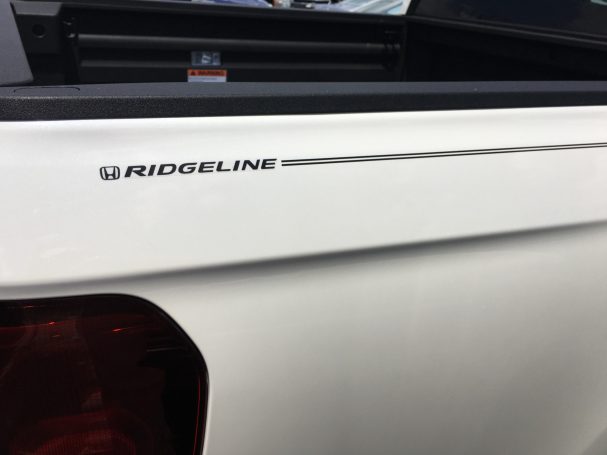 Honda vinyl logo emblem decal pinstripe kit Honda vinyl logo emblem decal pinstripe kit