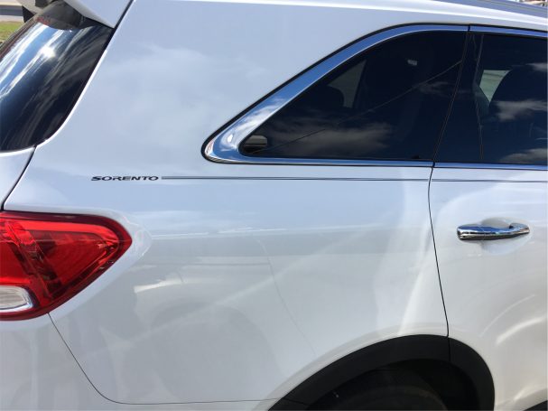 KIA Sorento vinyl logo emblem decal pinstripe kit KIA Sorento vinyl logo emblem decal pinstripe kit