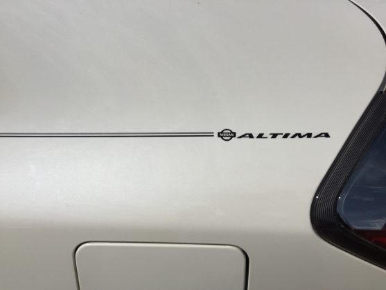 Nissan vinyl logo emblem decal pinstripe kit Nissan vinyl logo emblem decal pinstripe kit